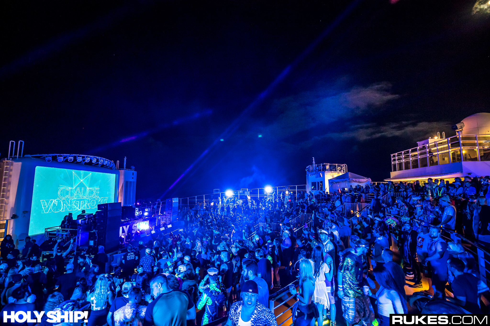 holyship17e 014