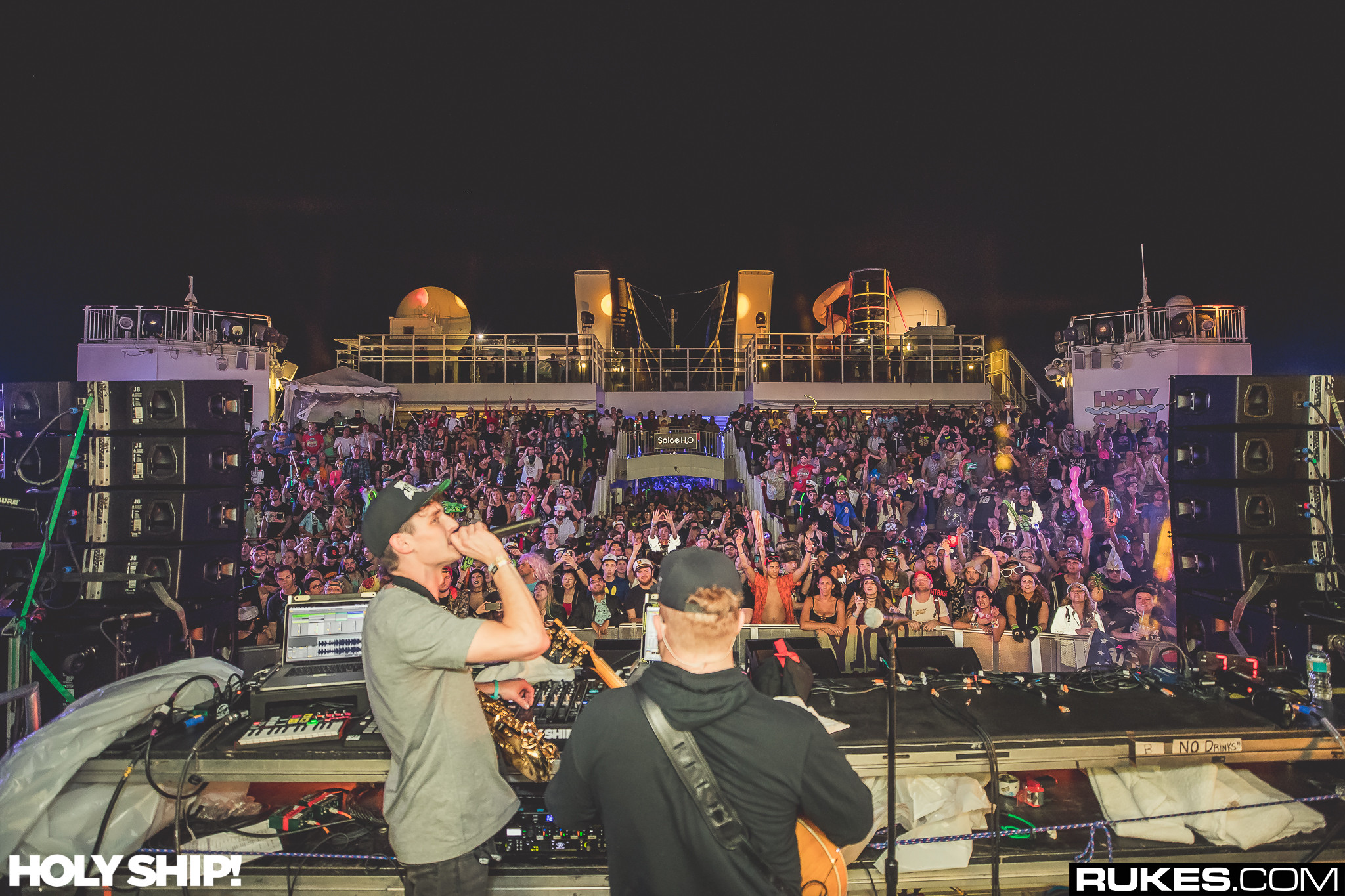 holyship17e 037