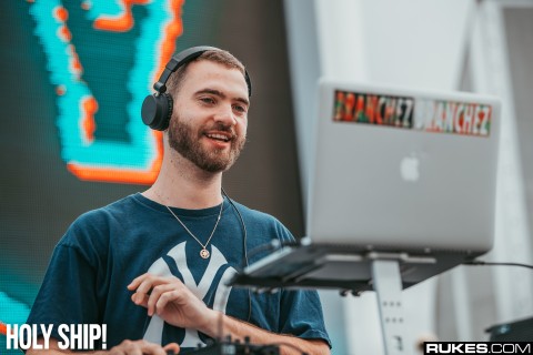 holyship18b_006