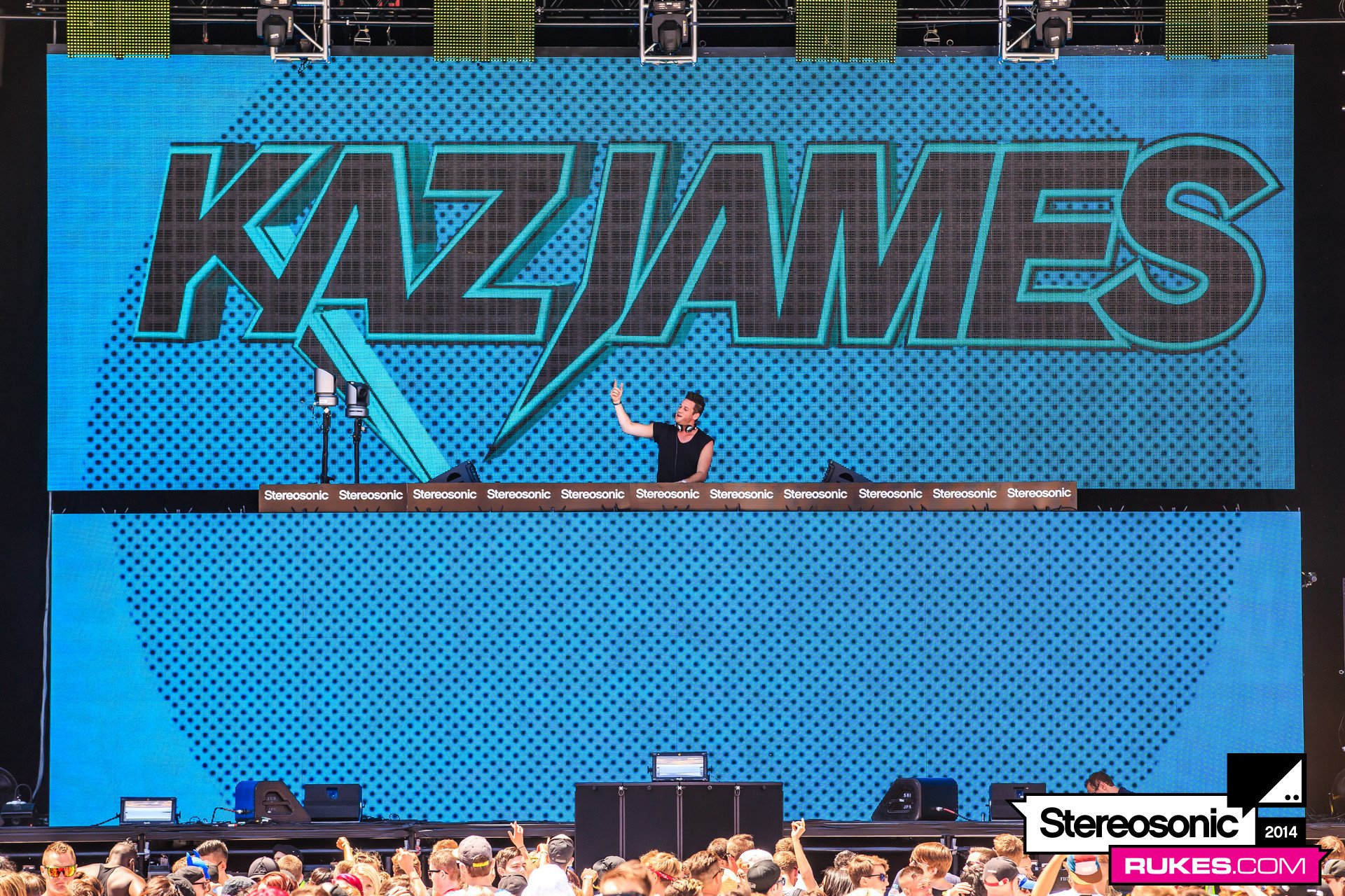 stereosonic14a 007