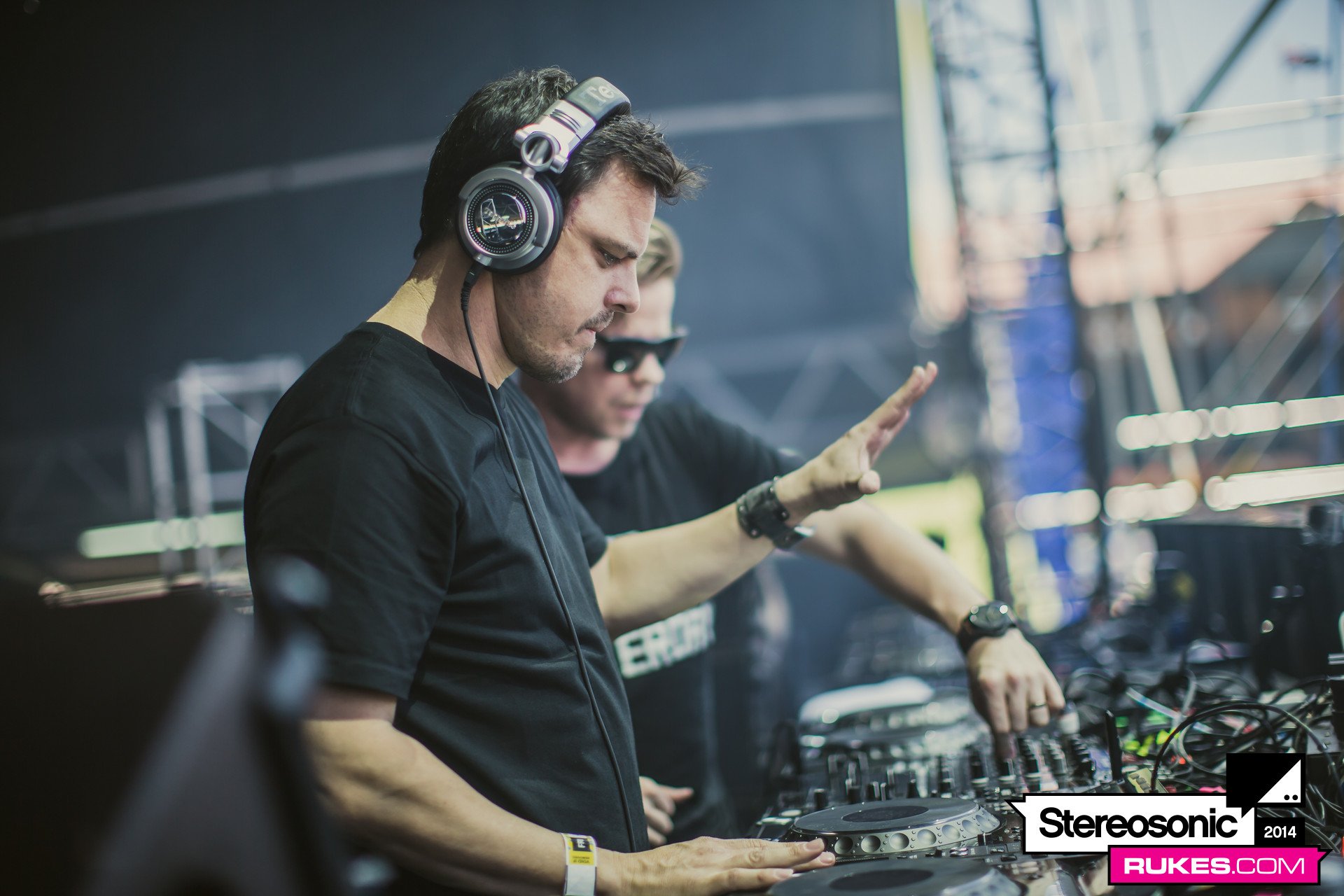 stereosonic14c 010