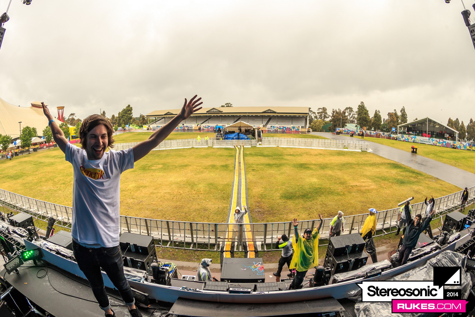 stereosonic14e 001