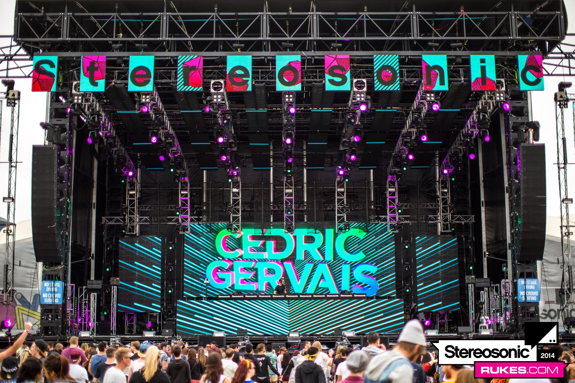 stereosonic14e 005