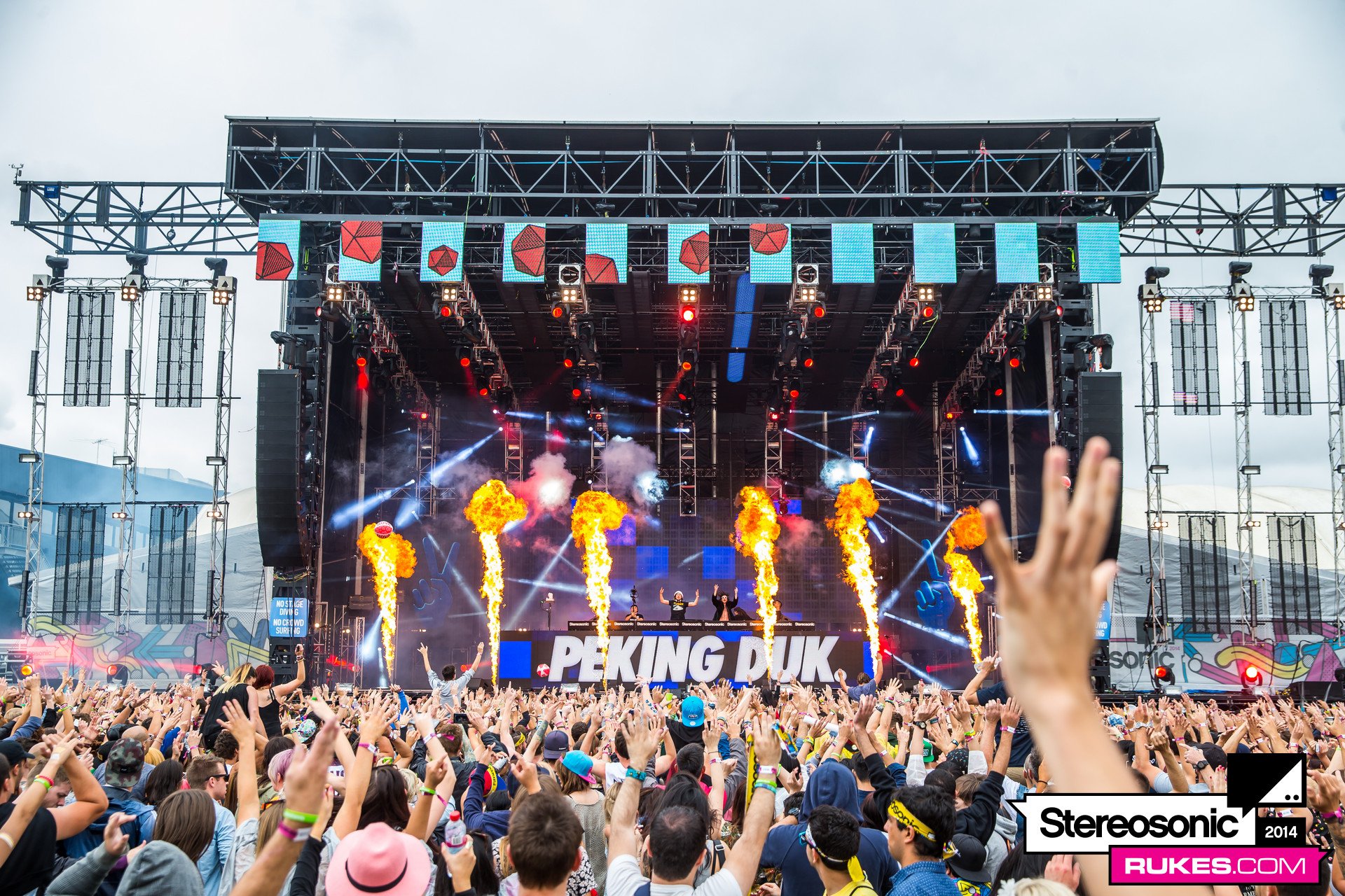 stereosonic14e 041