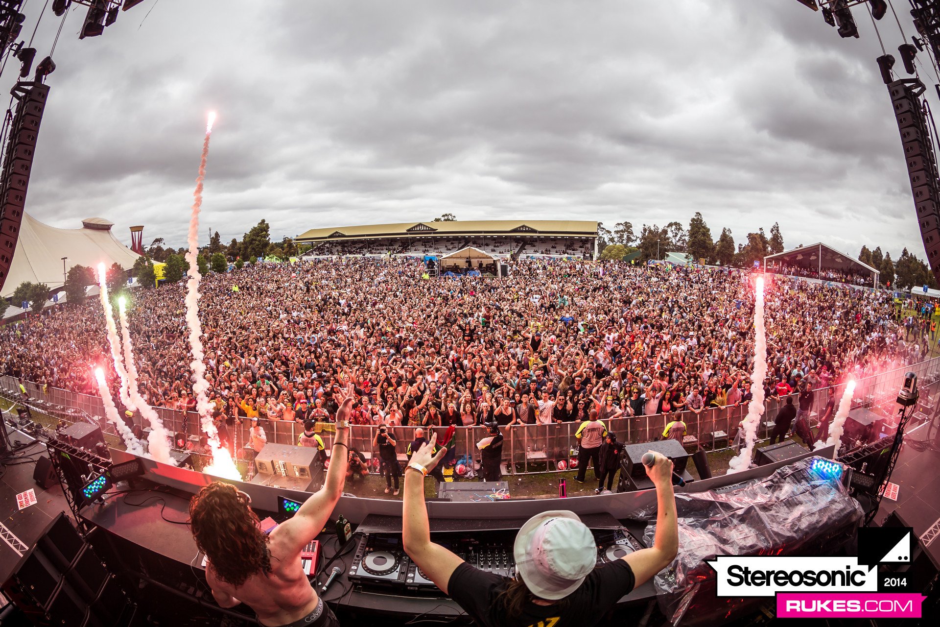 stereosonic14e 051