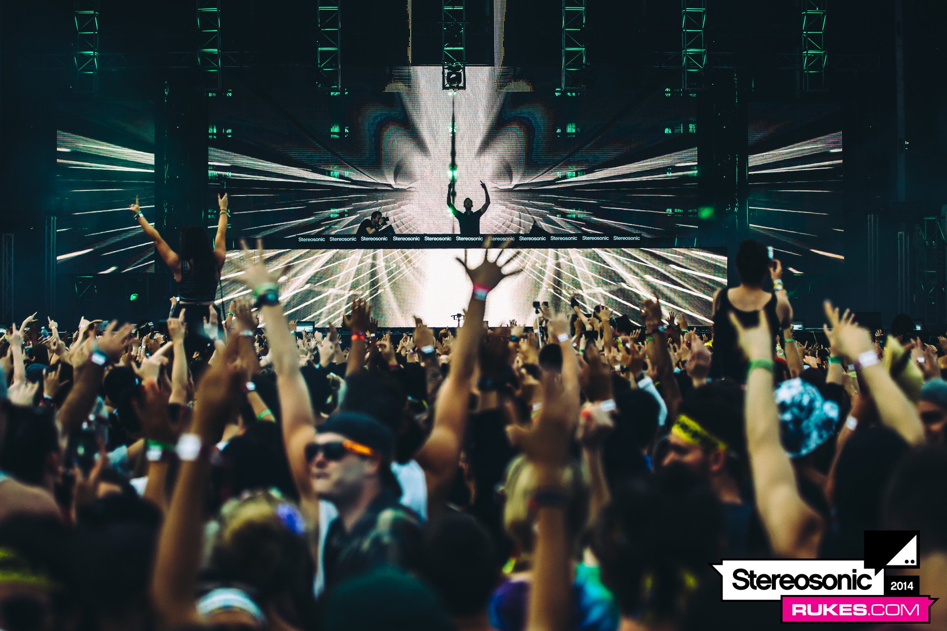stereosonic14e 145