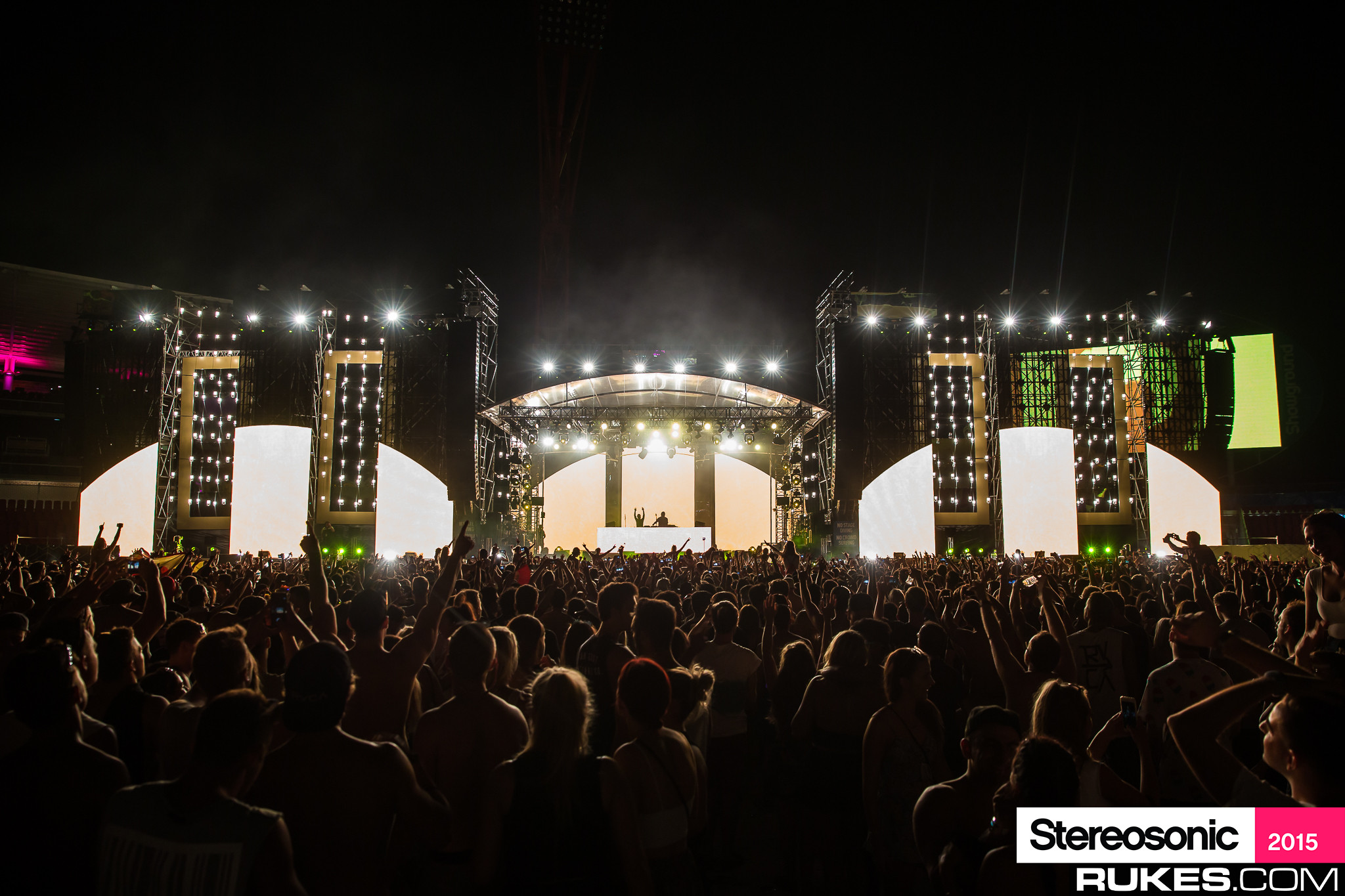 stereosonic15a 107