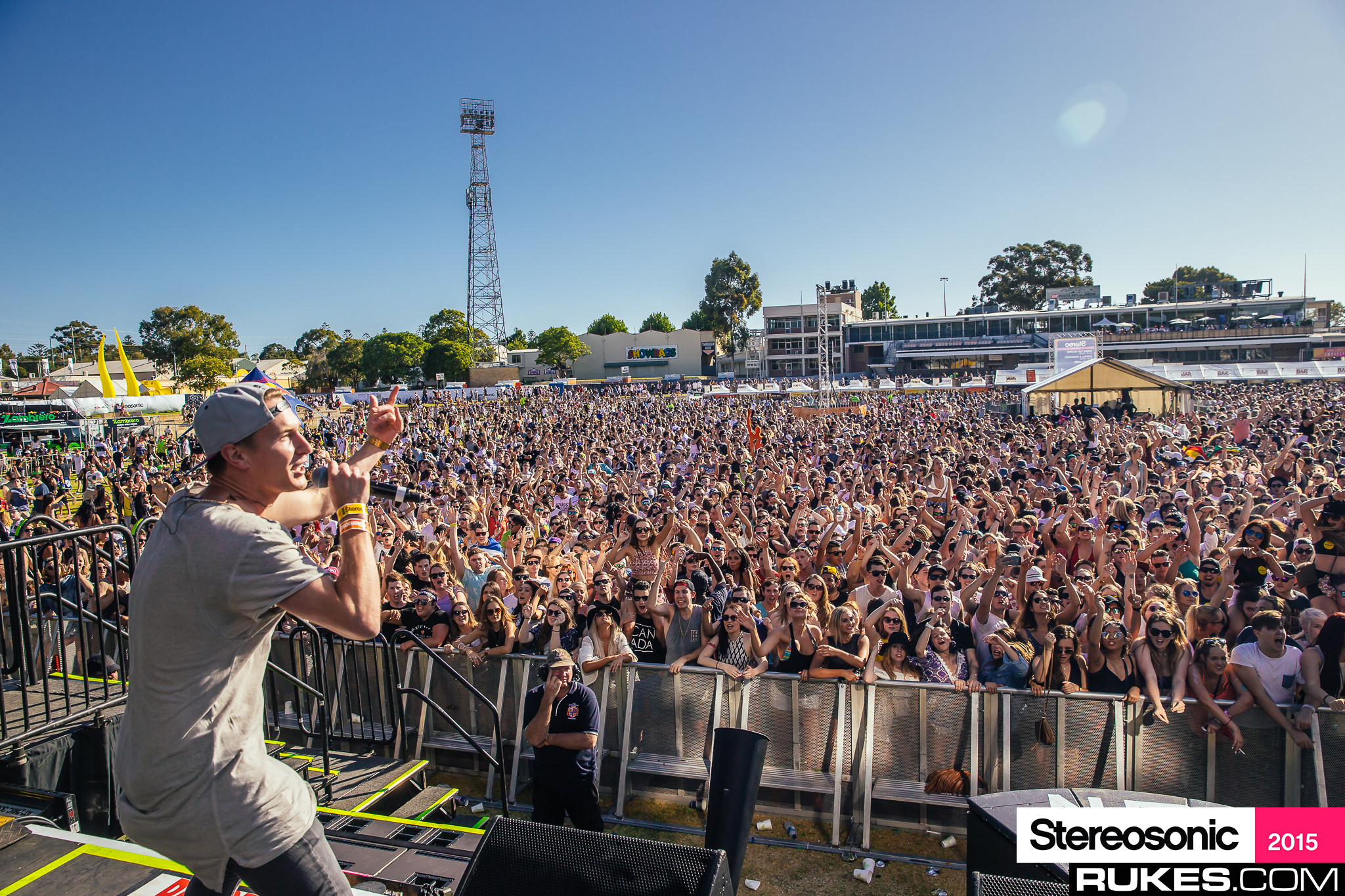 stereosonic15b 042