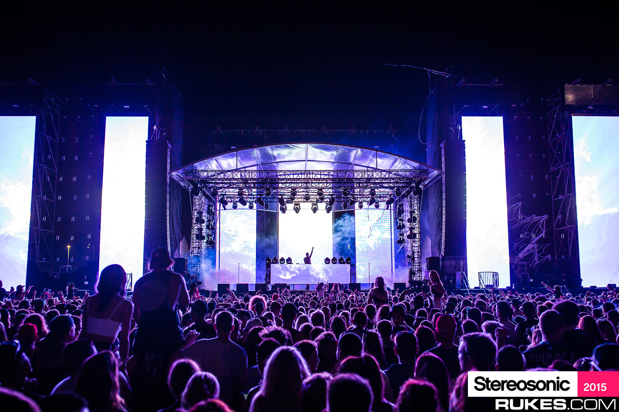 stereosonic15b 143