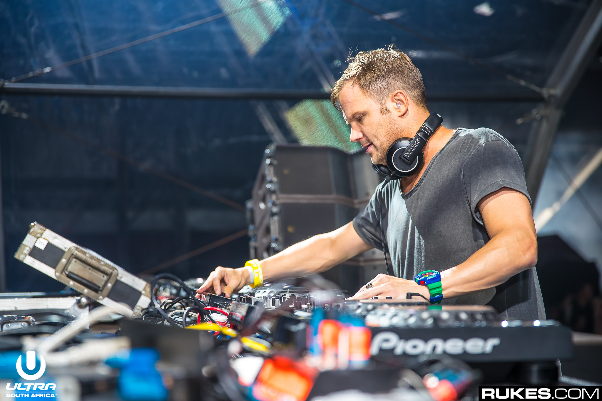 ultrasa17b 057