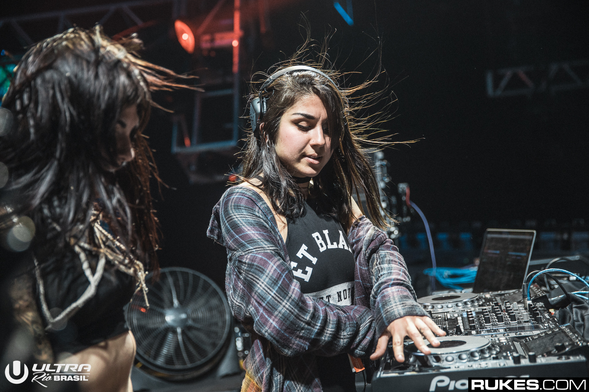 umfbr16a 040