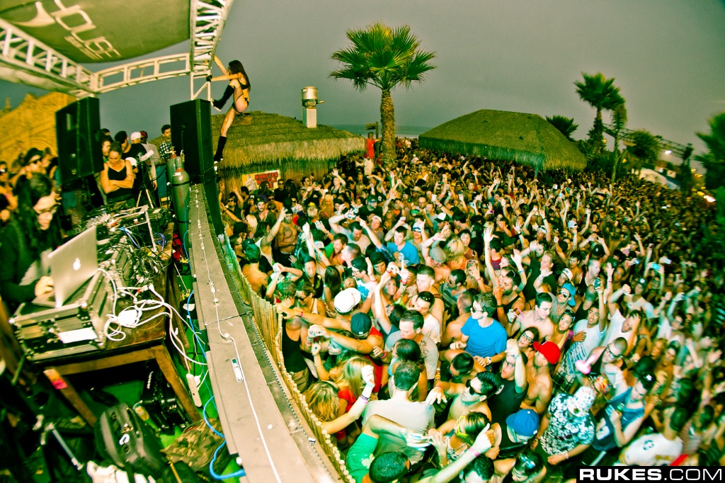 wavehouse 102.jpg