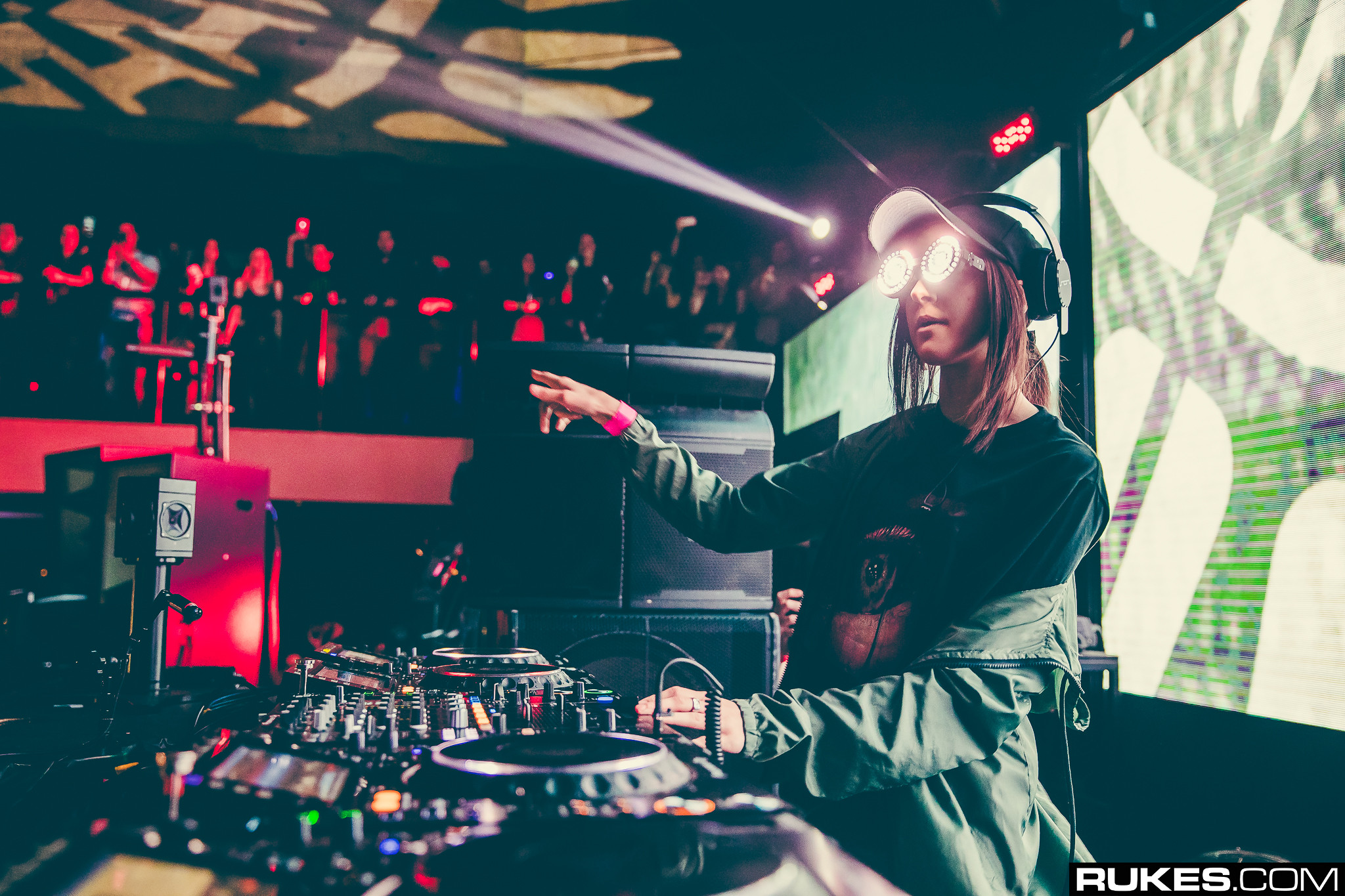 exchangela7 014