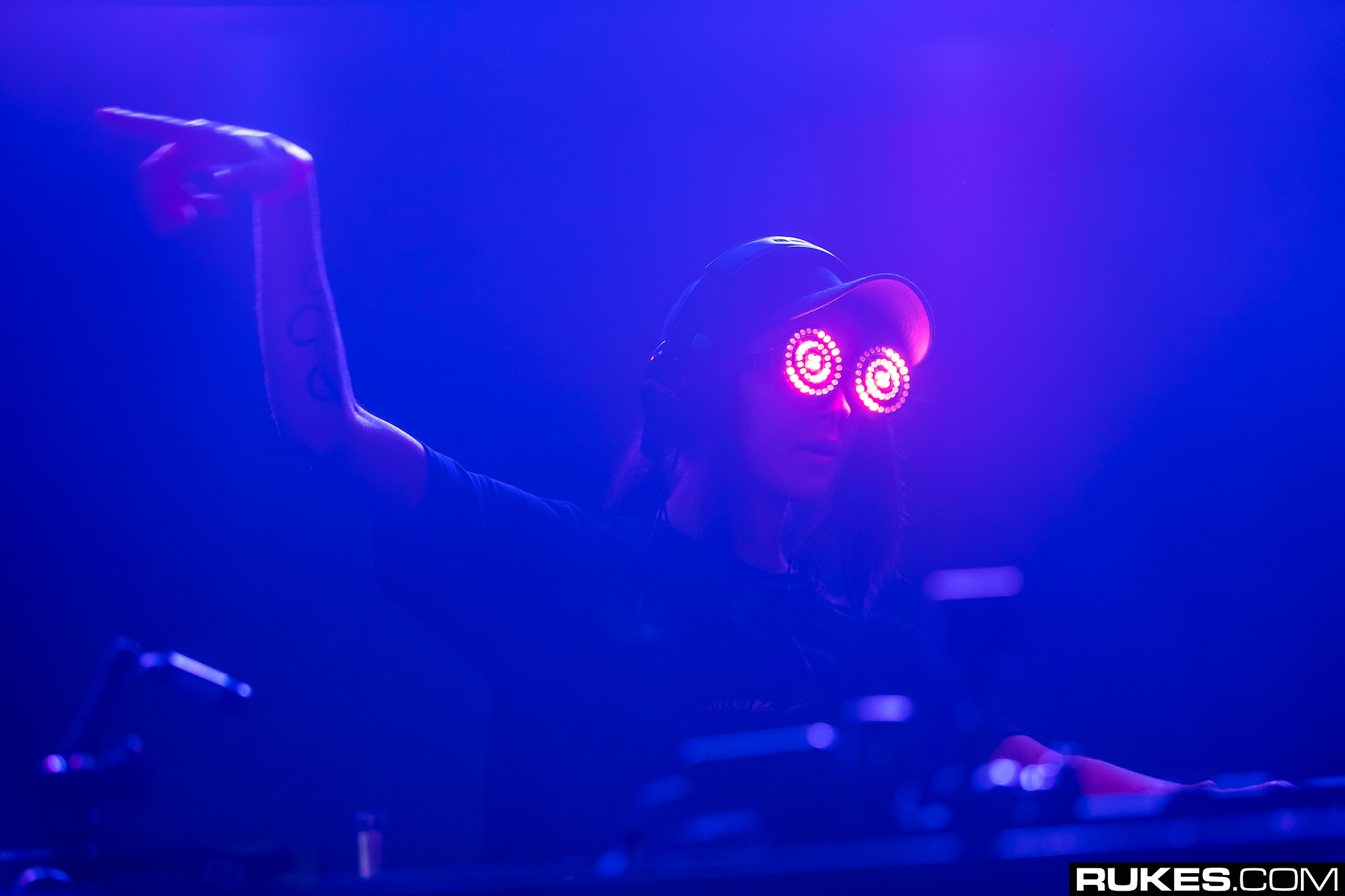 exchangela7 042