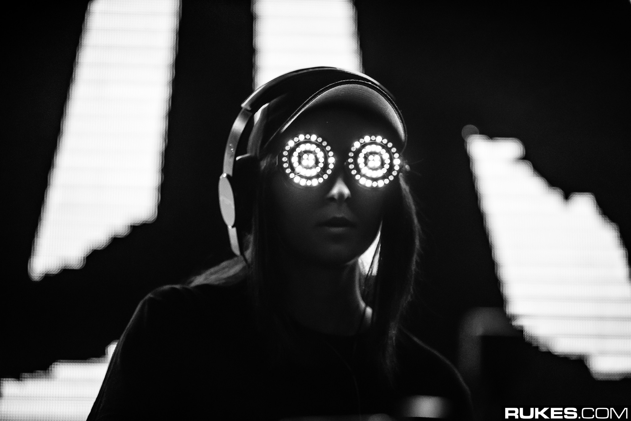 exchangela7 057