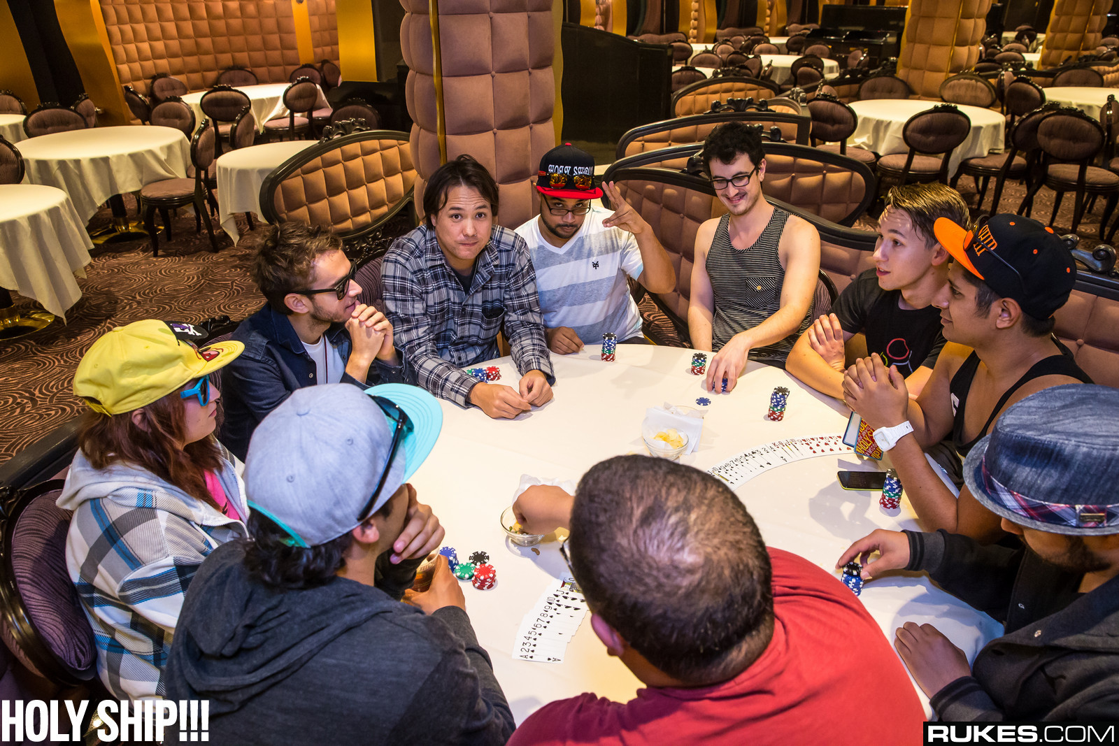 holyship14b_032.jpg