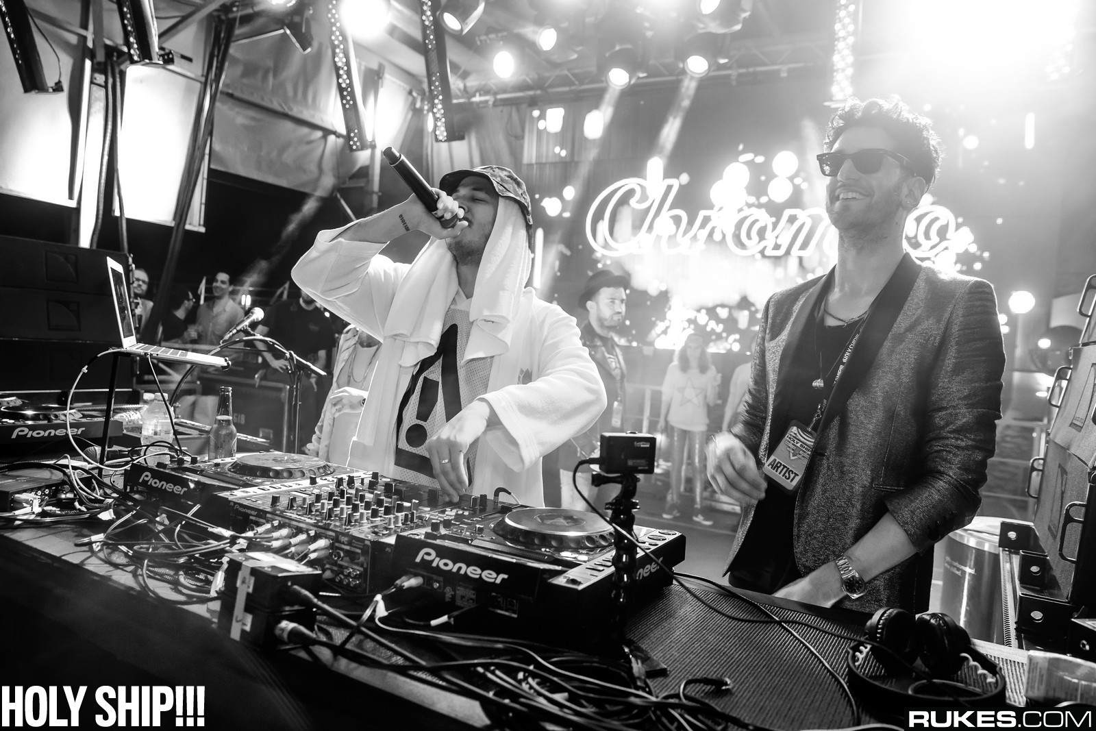 holyship14b_064.jpg