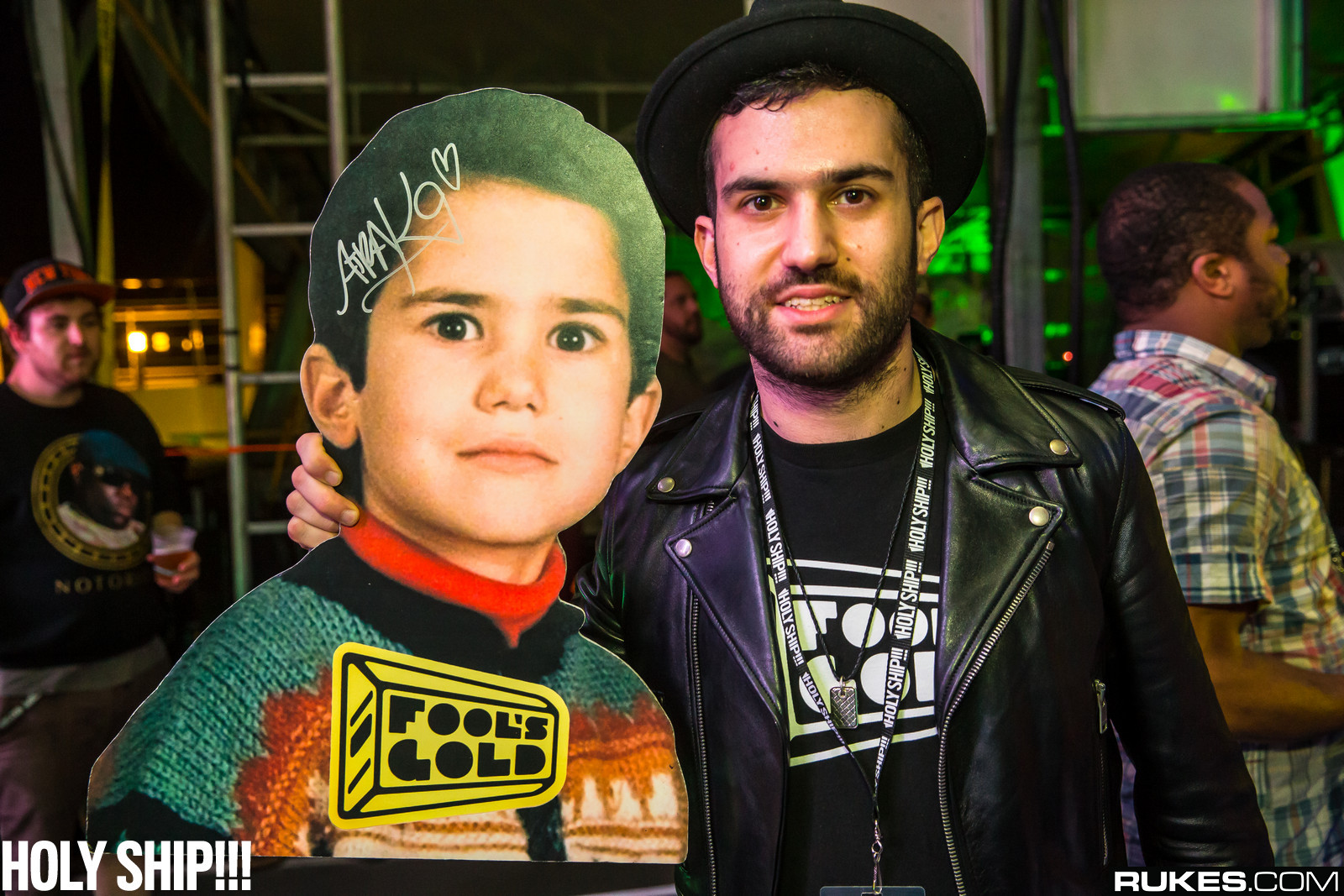 holyship14b_071.jpg