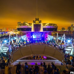 holyship16a_012.jpg
