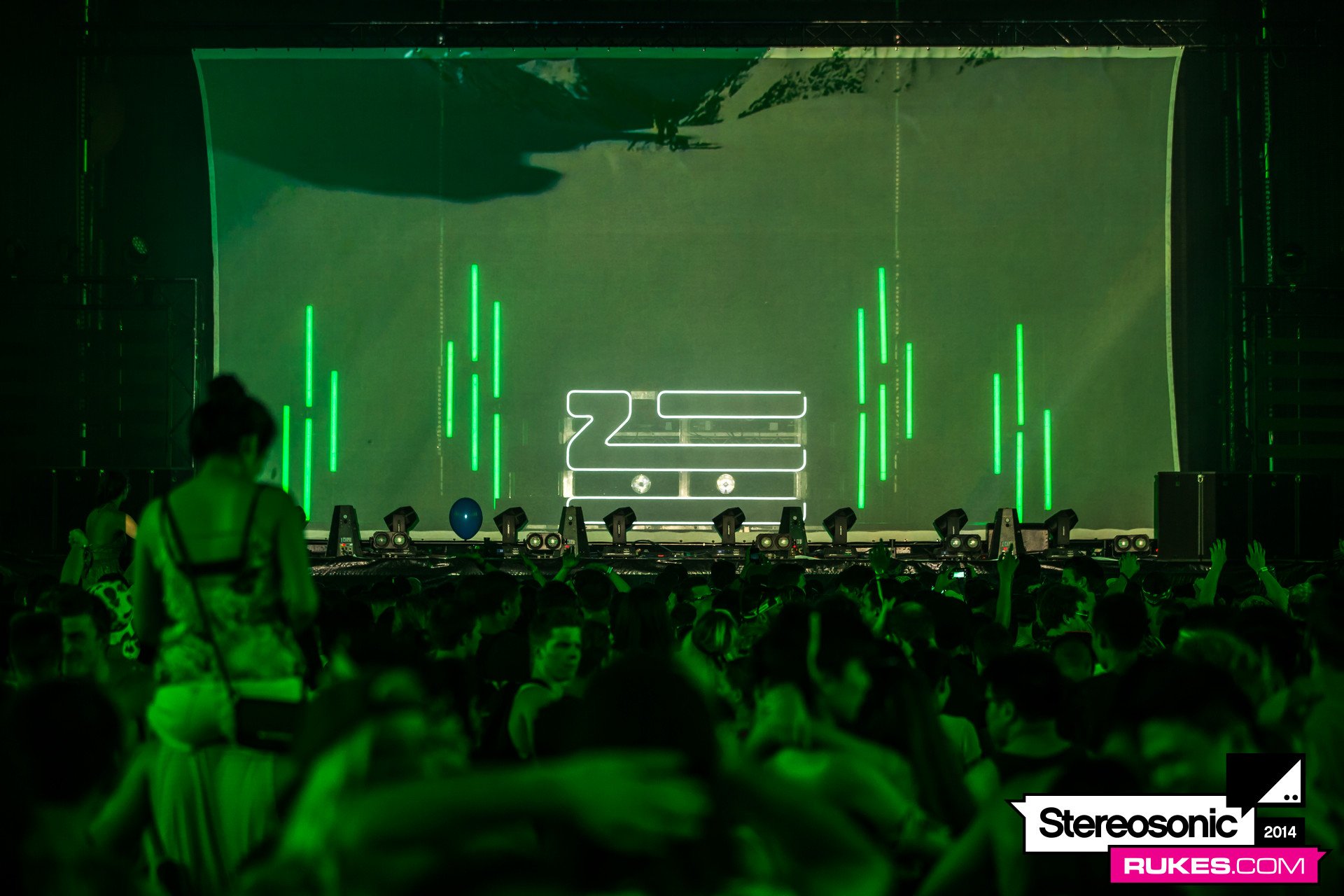 stereosonic14a 107