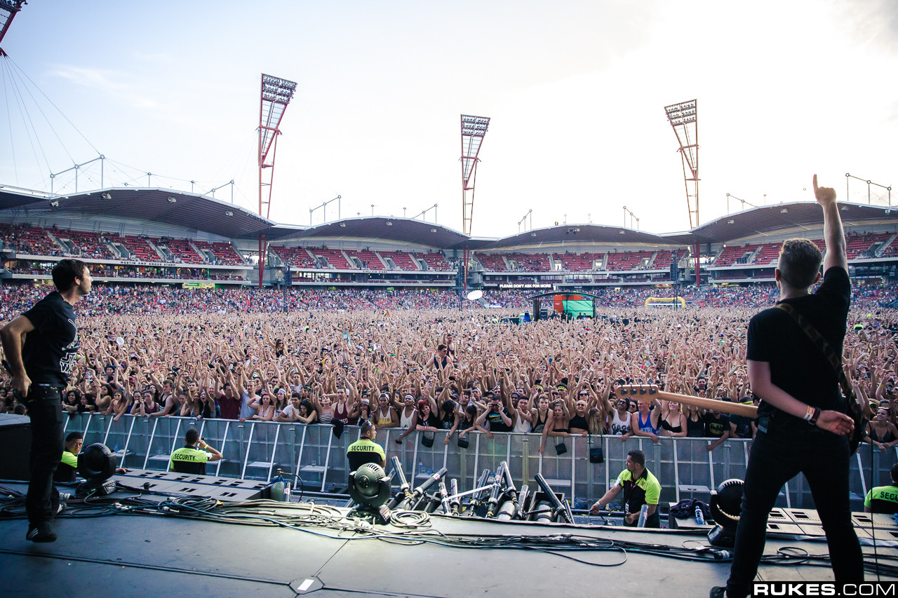 stereosonic5_132.jpg